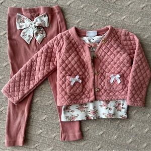 EUC Nicole Miller Baby Girl 3pc Quilted Jacket Set, Dusty Rose Bows, 24 Months
